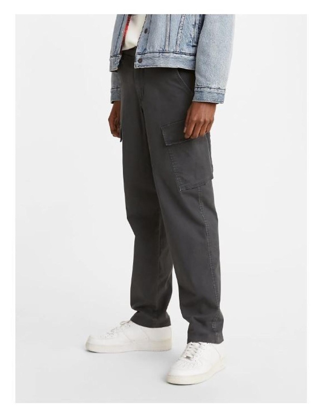 Levi’s Men's Black Cargo Taper Pants - Picture 3 of 3